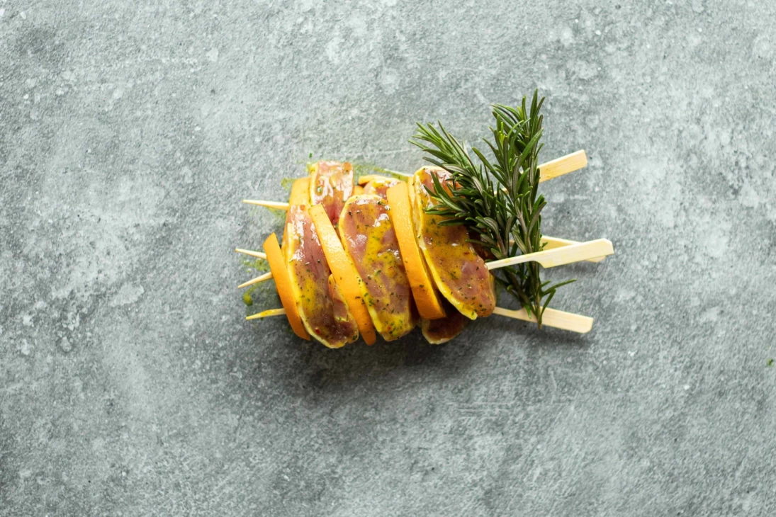 Gemarineerde eendenborst met sinaas