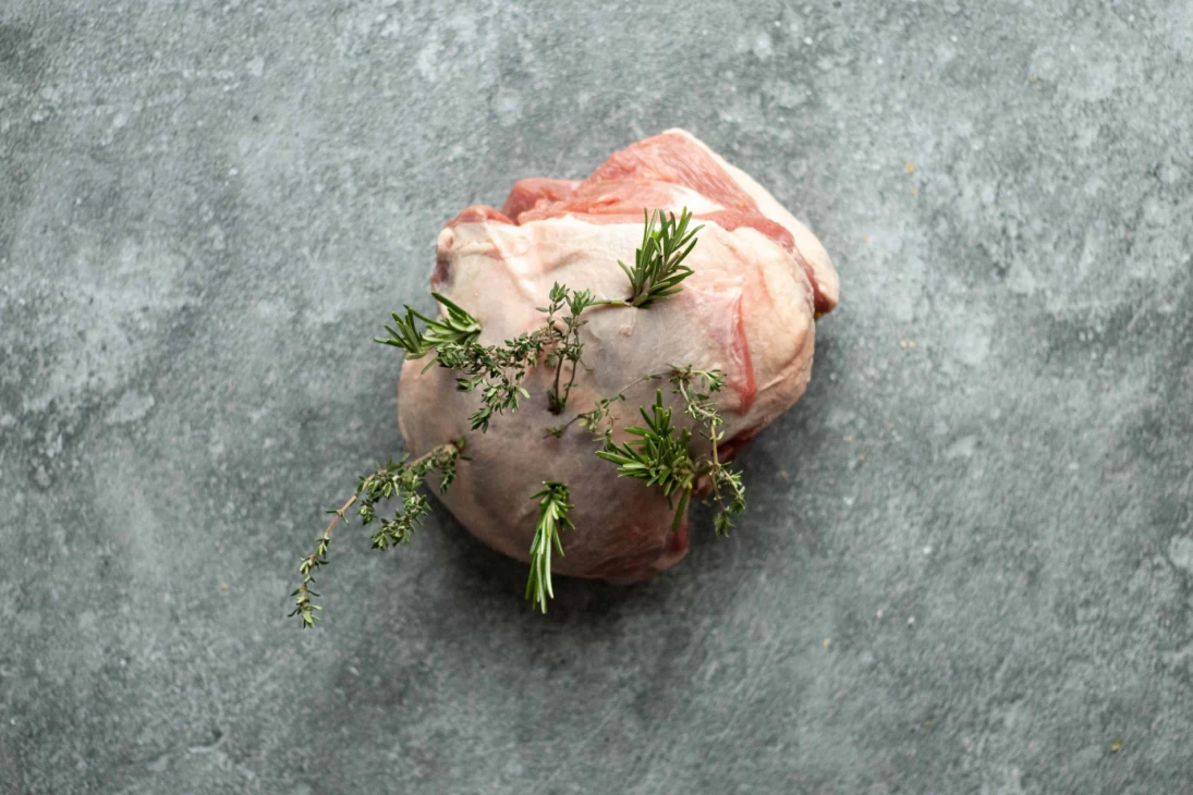 Gemarineerde lamsbout (1kg)