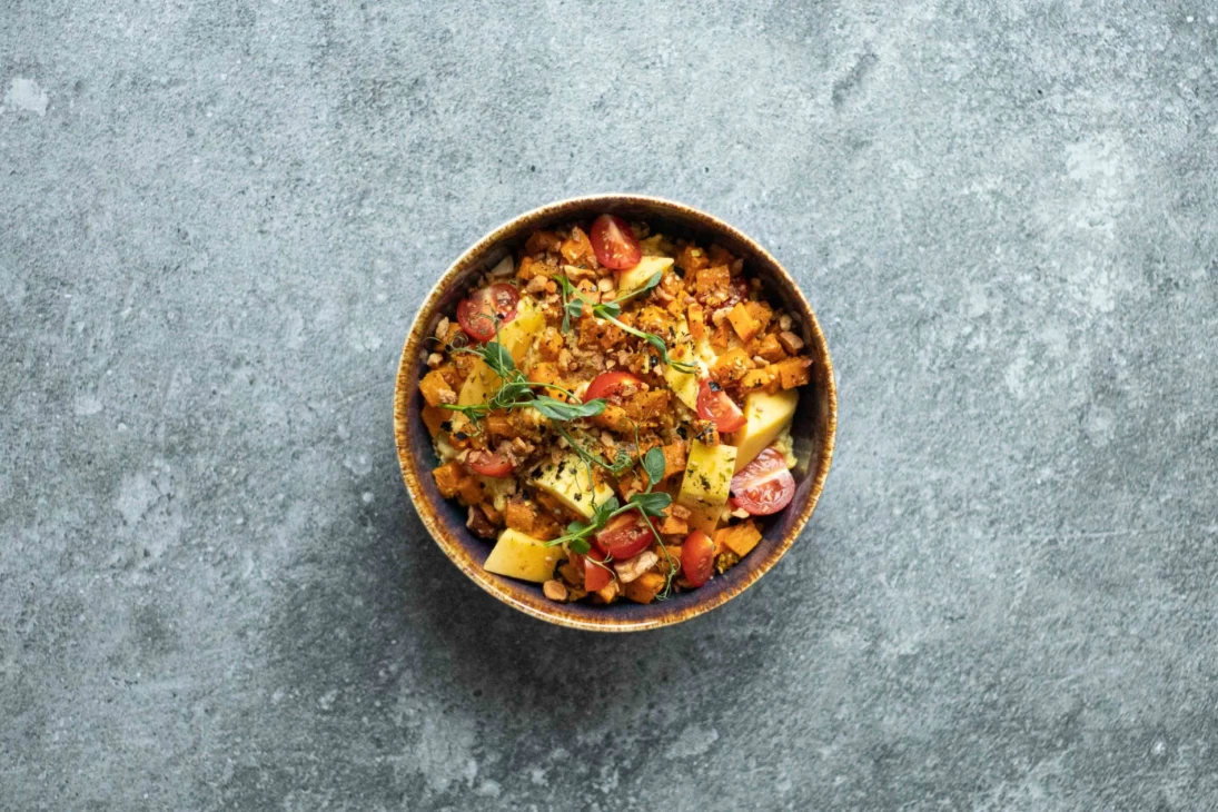 Kerrie salade met mango BBQ